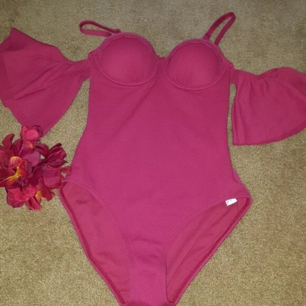 Seekers raspberry swimsuit one piece off shoulders size 4
